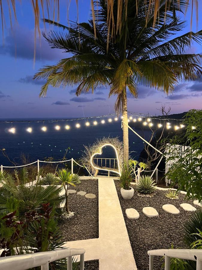 Polilit Tropical Glamping Nusa Penida - Private Romantic Seaside Bungalow Diamond Beach מראה חיצוני תמונה